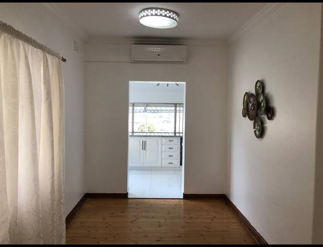 4 BEDROOM FREEHOLD RENTED IN SYDENHAM